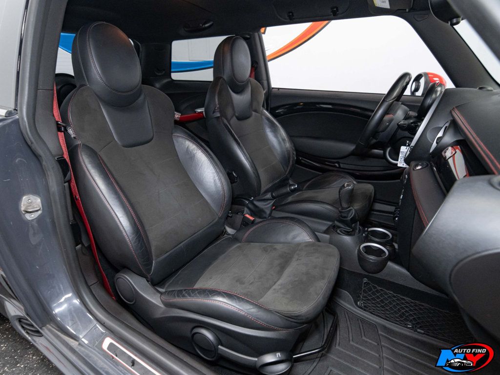 2013 Mini Cooper John Cooper Works GP photo 16