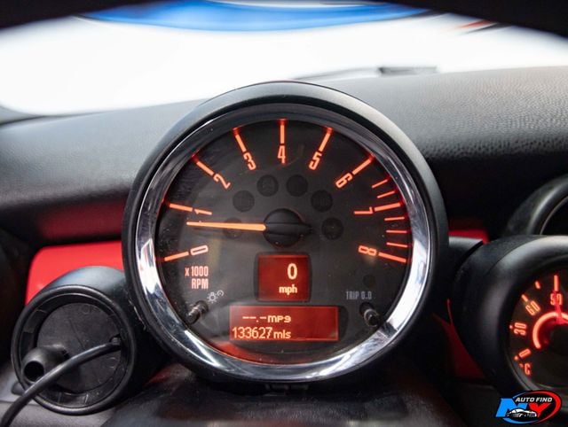 2013 MINI John Cooper Works ONE OWNER, 6-SPD MANUAL, PAN SUNROOF, HEATED SEATS, PREMIUM PKG - 22838137 - 9