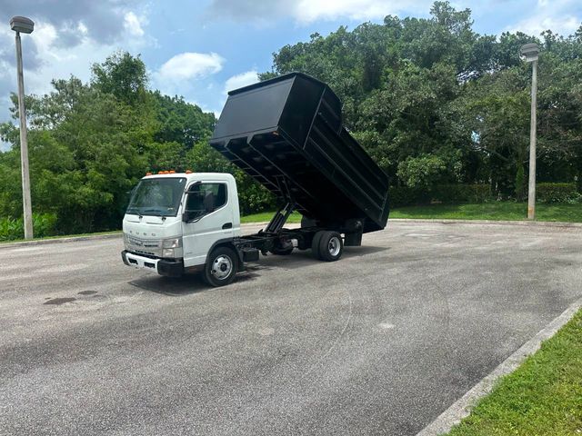 2013 Mitsubishi Fuso Dump Truck  - 21951375 - 2