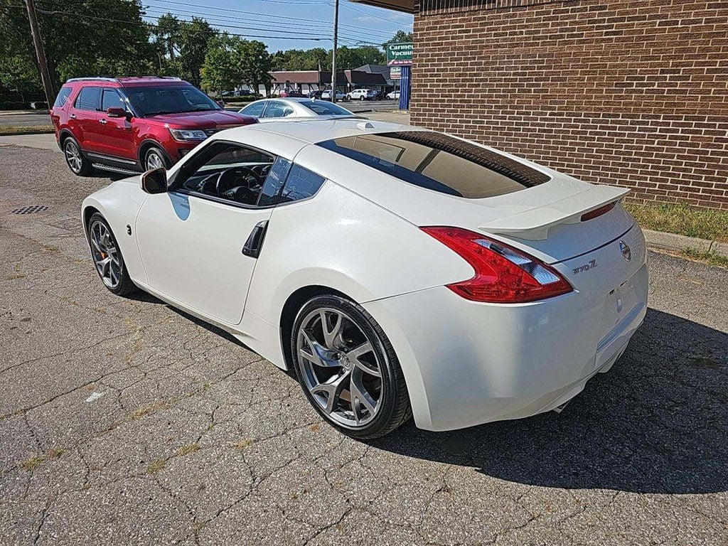 2013 Nissan 370Z photo 2