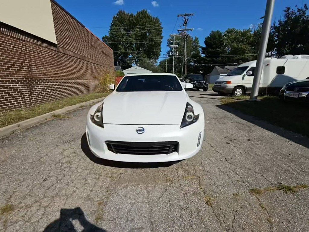 2013 Nissan 370Z photo 5