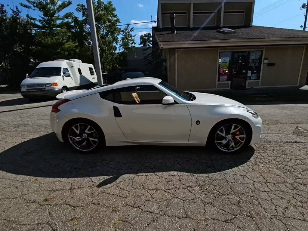 2013 Nissan 370Z photo 6