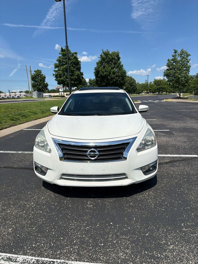 2013 Nissan Altima  - 23039041 - 1