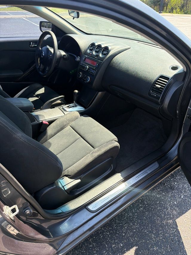 2013 Nissan Altima 2dr Coupe I4 2.5 S - 23009598 - 11