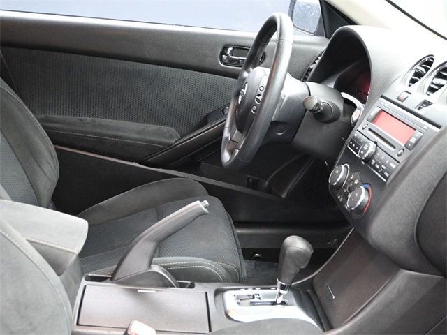 2013 Nissan Altima 2dr Coupe I4 2.5 S - 22934141 - 10