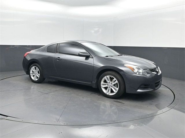 2013 Nissan Altima 2dr Coupe I4 2.5 S - 22934141 - 23