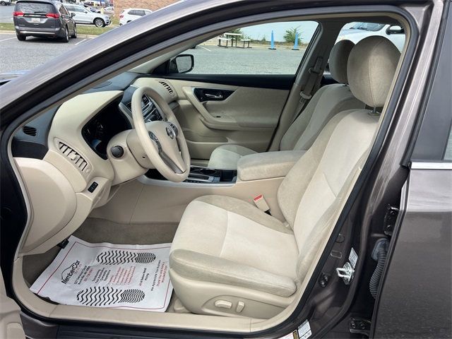 2013 Nissan Altima 4dr Sedan I4 2.5 S - 22945069 - 10