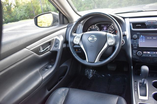2013 Nissan Altima 4dr Sedan I4 2.5 SL - 23073365 - 22