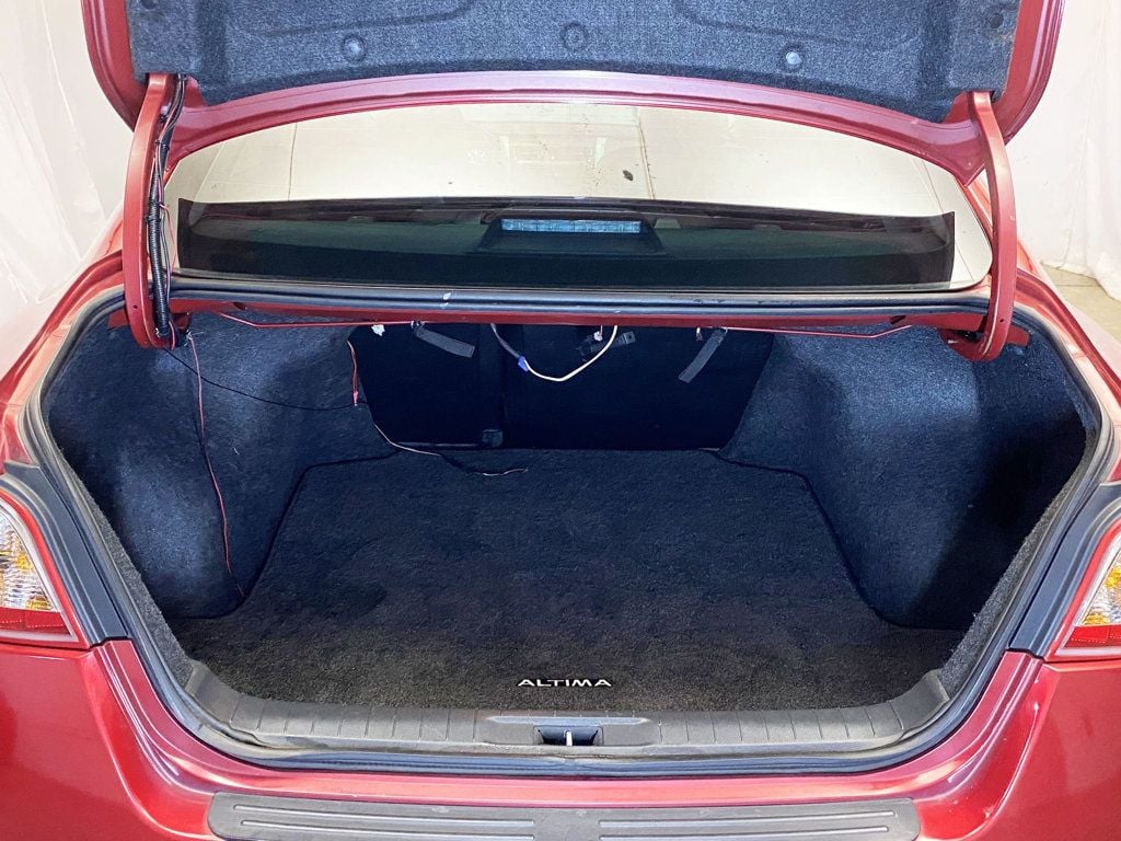 2013 Nissan Altima 4dr Sedan V6 3.5 S - 22934074 - 44