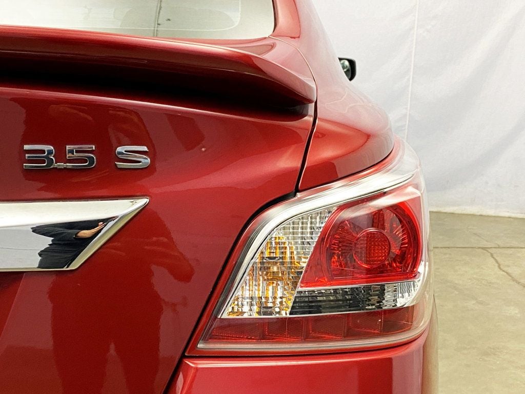 2013 Nissan Altima 4dr Sedan V6 3.5 S - 22934074 - 5