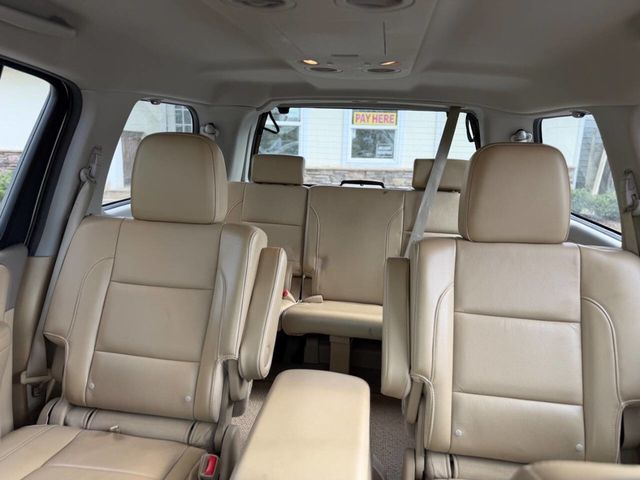 2013 Nissan Armada 2WD 4dr Platinum - 23007416 - 17