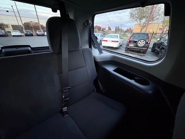 2013 Nissan Armada 4WD 4dr SV - 22949730 - 19