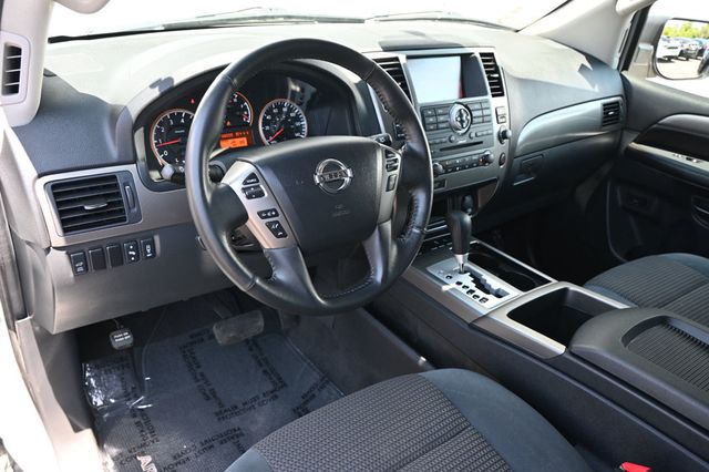 2013 Nissan Armada SV - 23023671 - 7