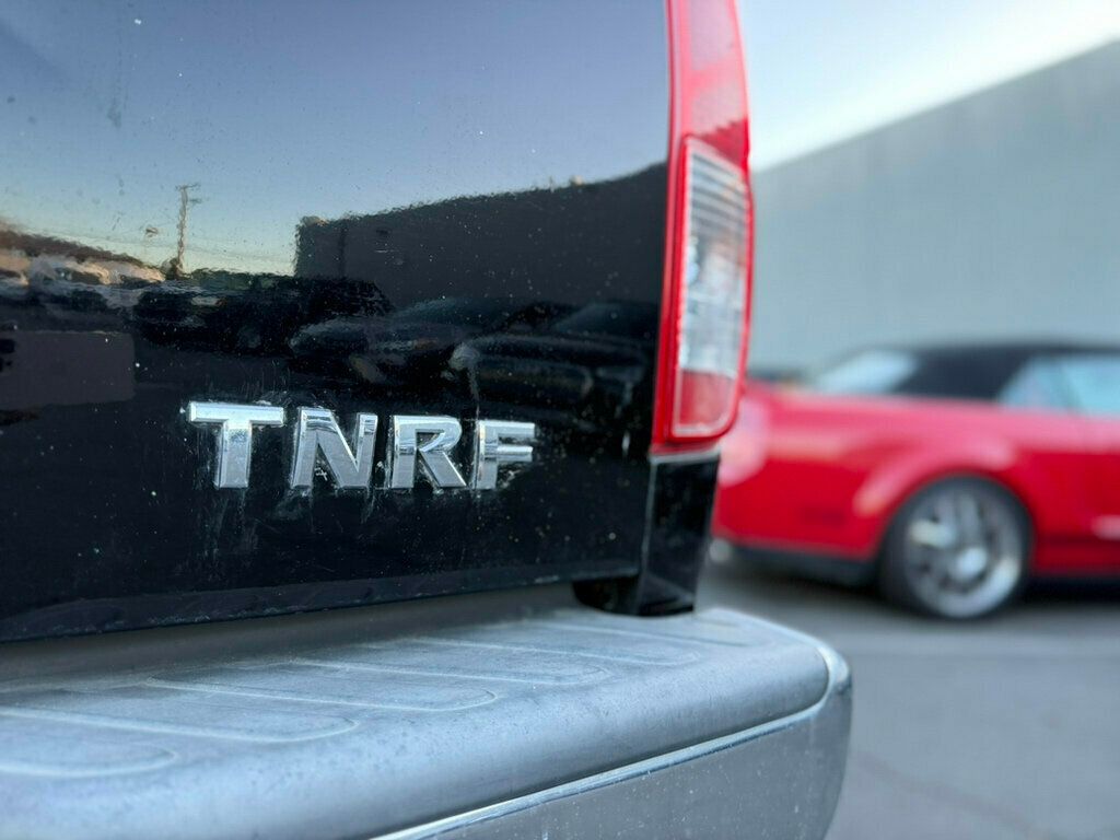 2013 Nissan Frontier photo 18