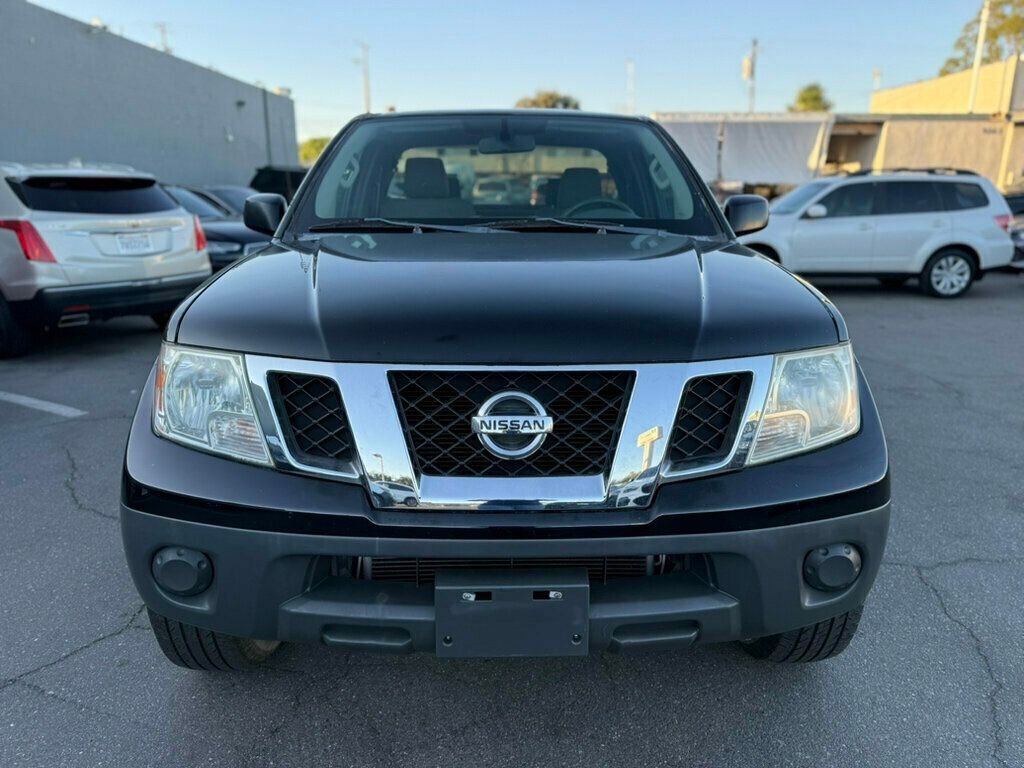 2013 Nissan Frontier photo 2