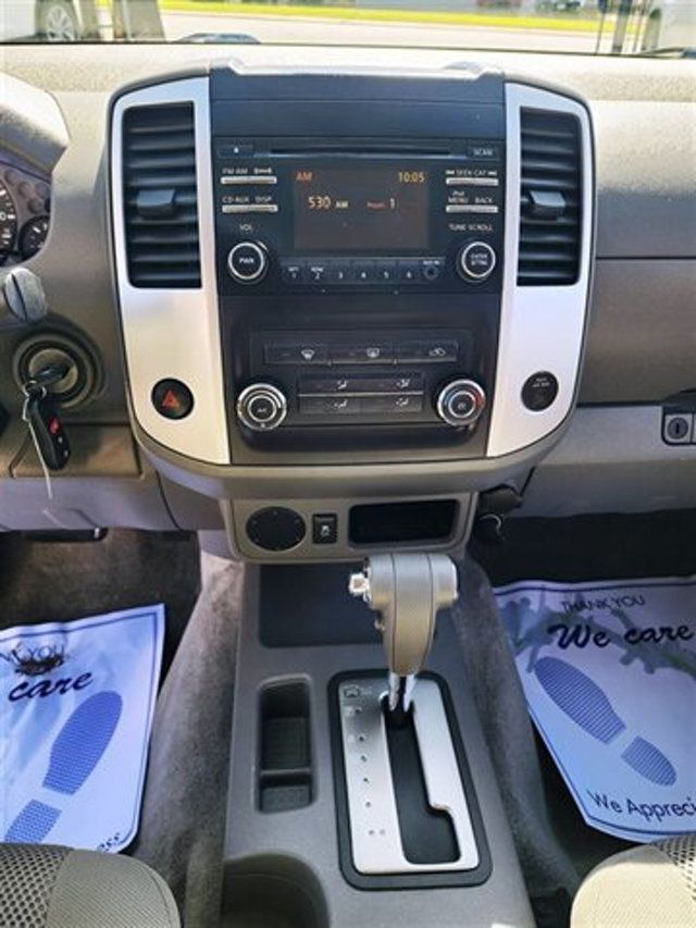 2013 Nissan Frontier - 22930913 - 17