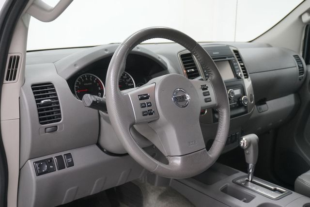 2013 Nissan Frontier 2WD Crew Cab SWB Automatic SL - 22997052 - 6