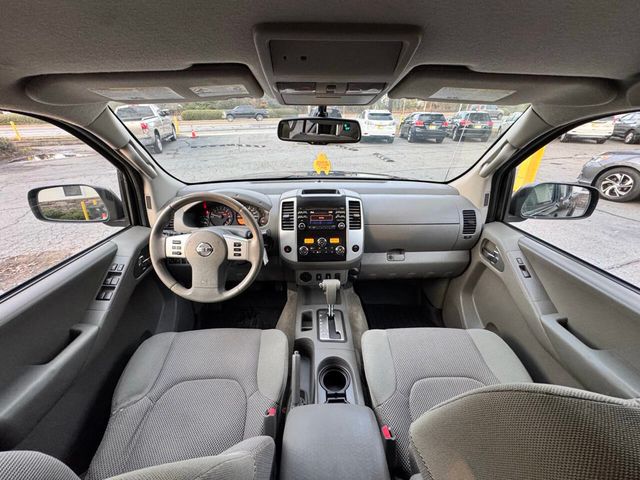 2013 Nissan Frontier 2WD Crew Cab SWB Automatic SV - 22954970 - 10