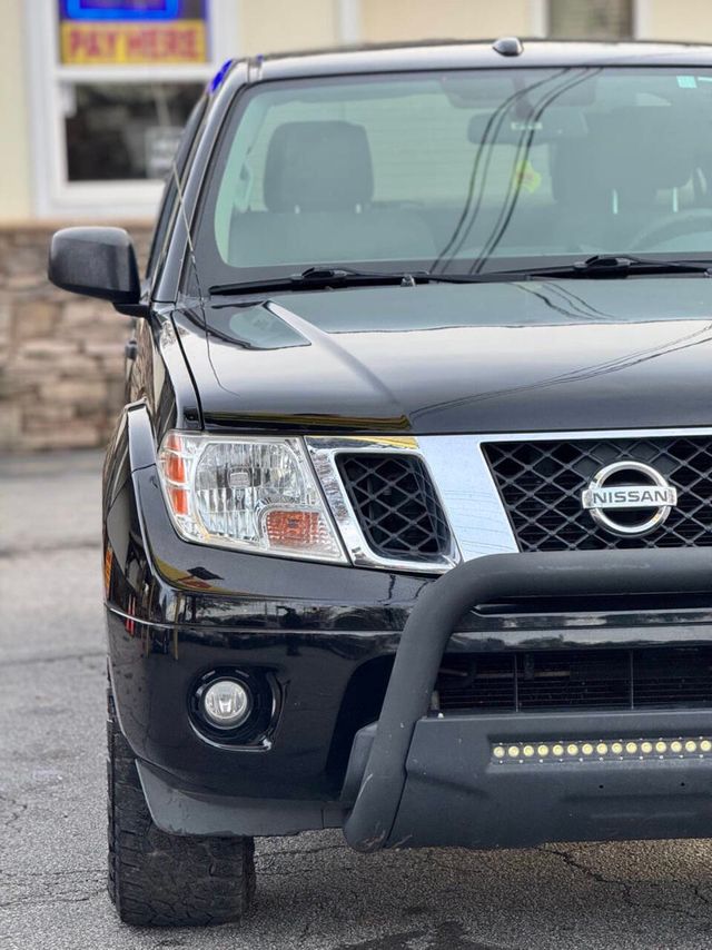 2013 Nissan Frontier 2WD Crew Cab SWB Automatic SV - 22954970 - 5