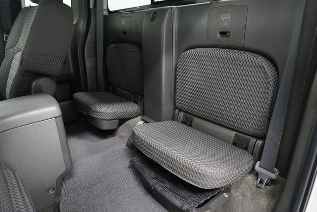 2013 Nissan Frontier 2WD King Cab V6 Automatic SV - 22968668 - 11