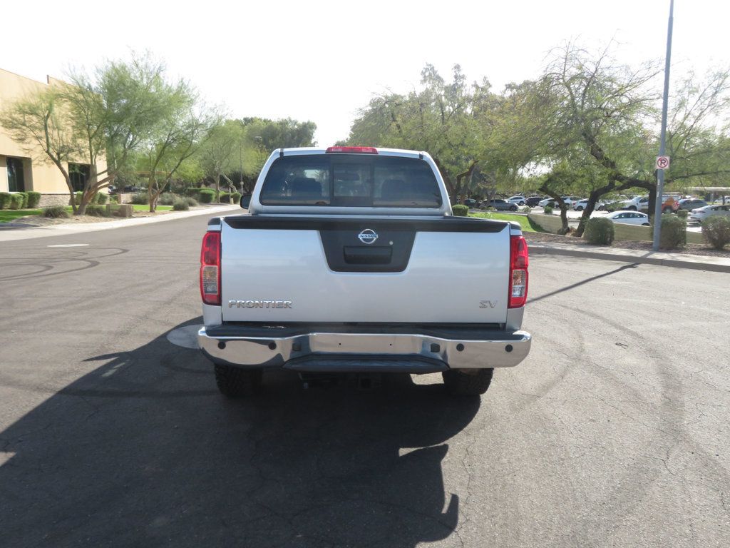 2013 Nissan Frontier 4.0 6 CYLINDER EXTRA CLEAN LOW MILES SV FRONTIER KINGCAB  - 22983975 - 11