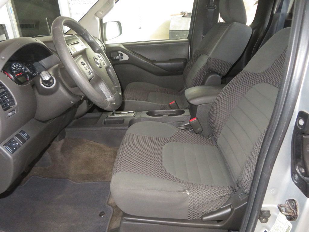 2013 Nissan Frontier 4.0 6 CYLINDER EXTRA CLEAN LOW MILES SV FRONTIER KINGCAB  - 22983975 - 17