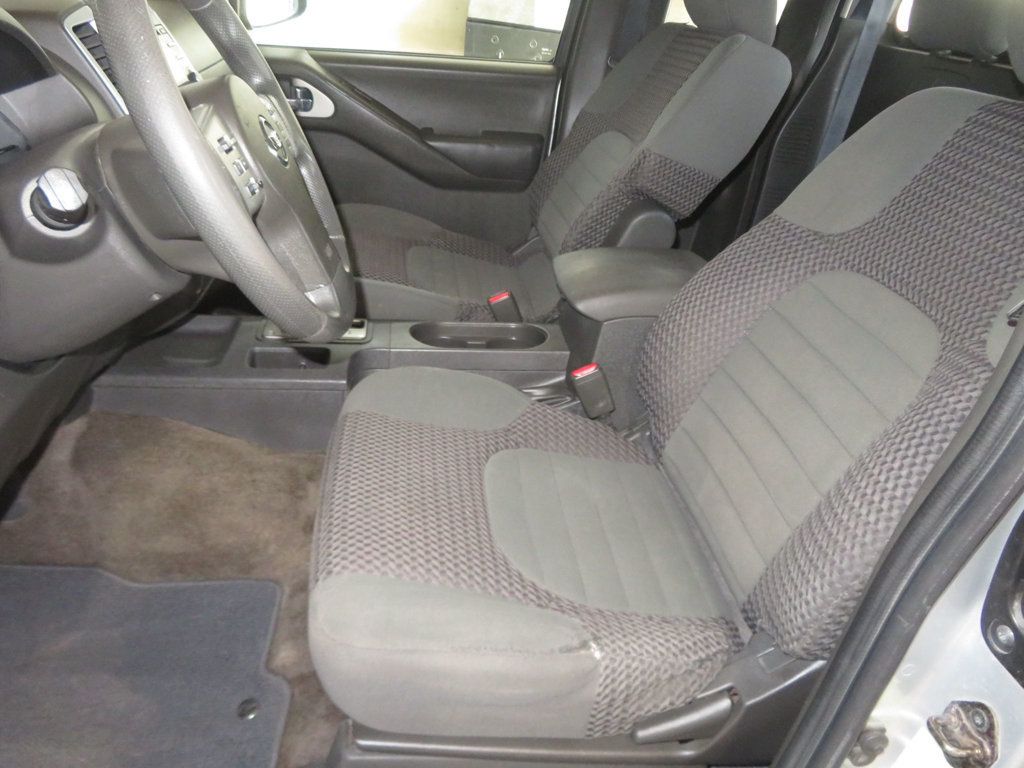 2013 Nissan Frontier 4.0 6 CYLINDER EXTRA CLEAN LOW MILES SV FRONTIER KINGCAB  - 22983975 - 20