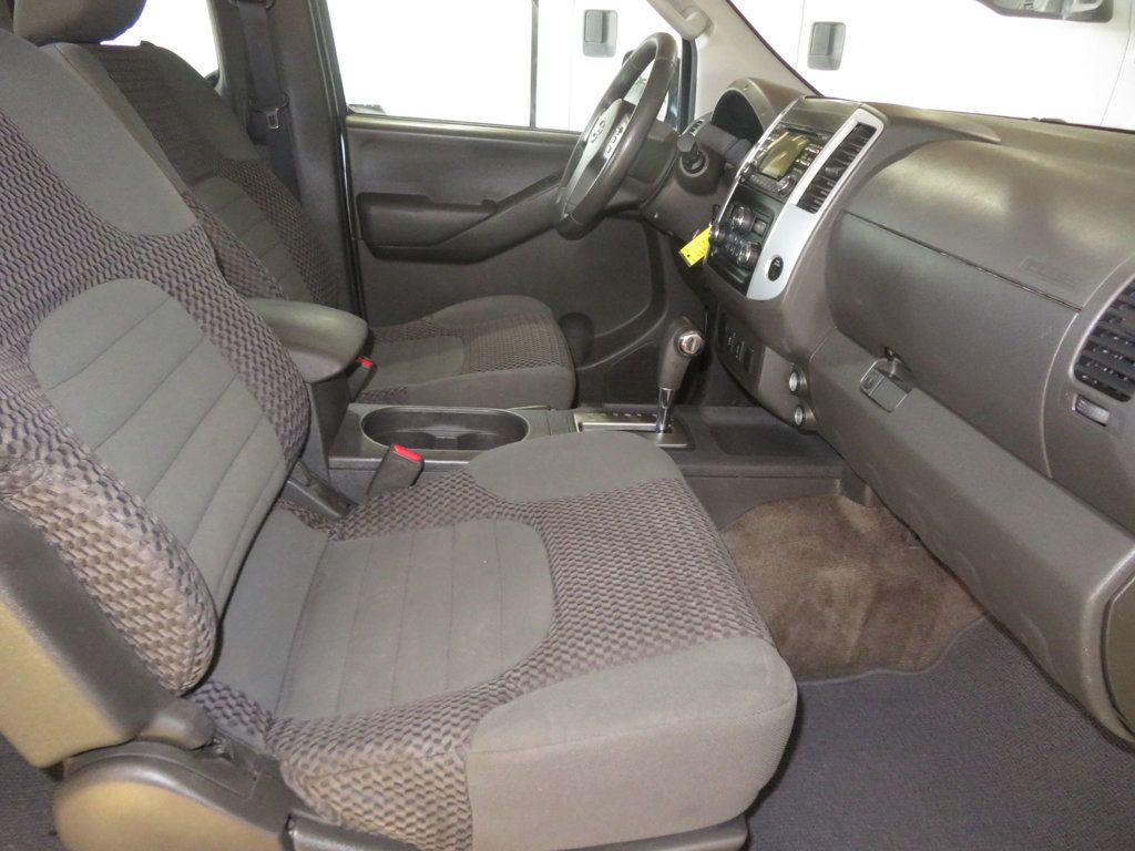 2013 Nissan Frontier 4.0 6 CYLINDER EXTRA CLEAN LOW MILES SV FRONTIER KINGCAB  - 22983975 - 28