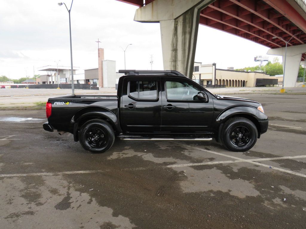 2013 Nissan Frontier 4WD Crew Cab SWB Automatic PRO-4X - 22597785 - 4