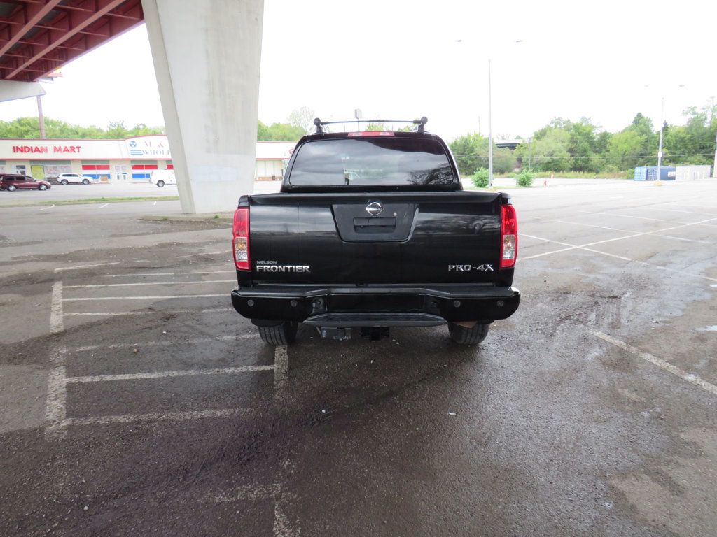 2013 Nissan Frontier 4WD Crew Cab SWB Automatic PRO-4X - 22597785 - 6