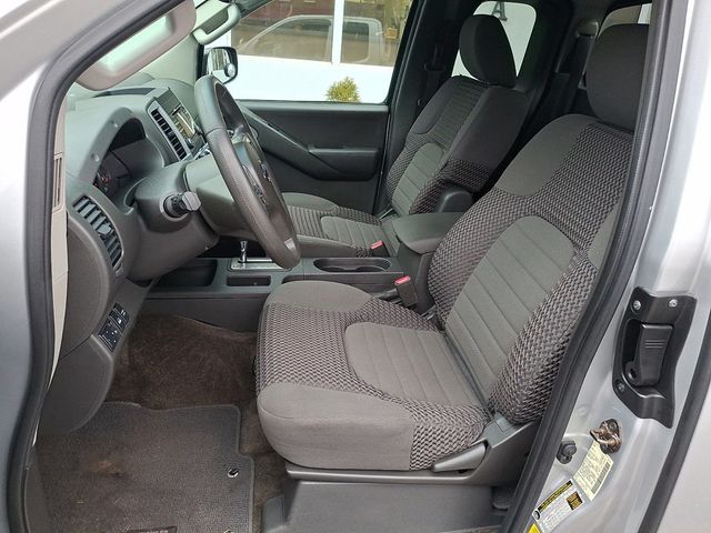 2013 Nissan Frontier 4WD King Cab Automatic SV - 22983407 - 12