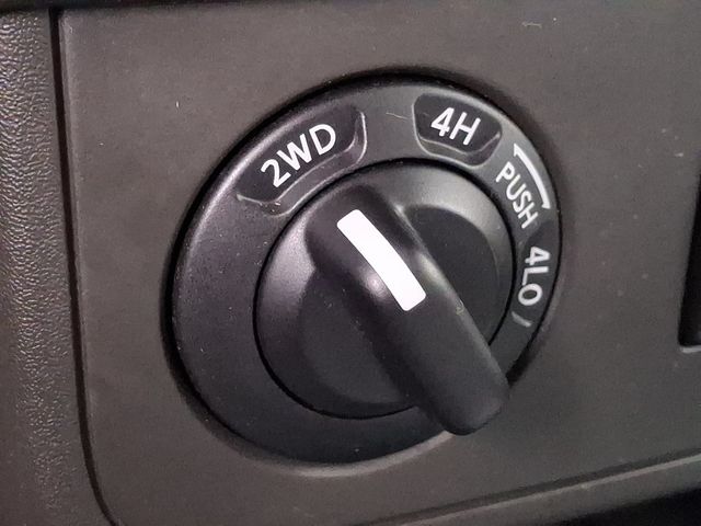 2013 Nissan Frontier 4WD King Cab Automatic SV - 22983407 - 22