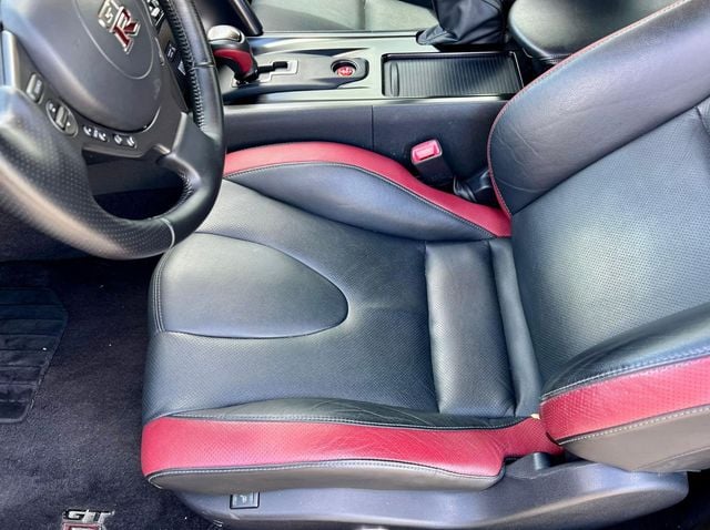 2013 Nissan GT-R 2dr Coupe Black Edition - 22938520 - 33