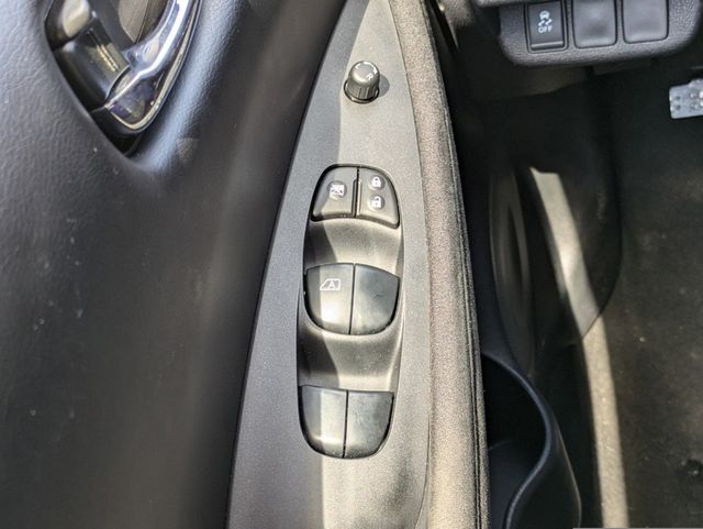 2013 Nissan Leaf  - 22545731 - 23