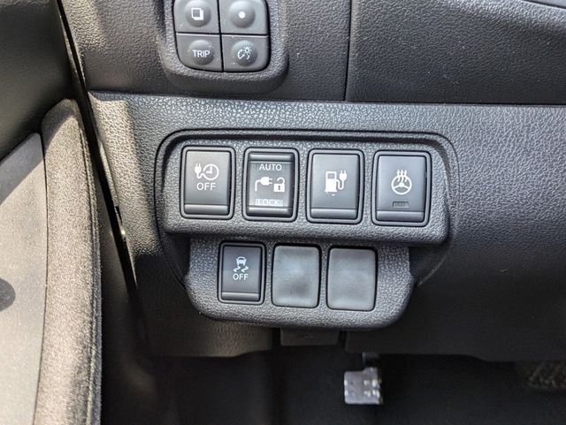 2013 Nissan Leaf  - 22545731 - 24