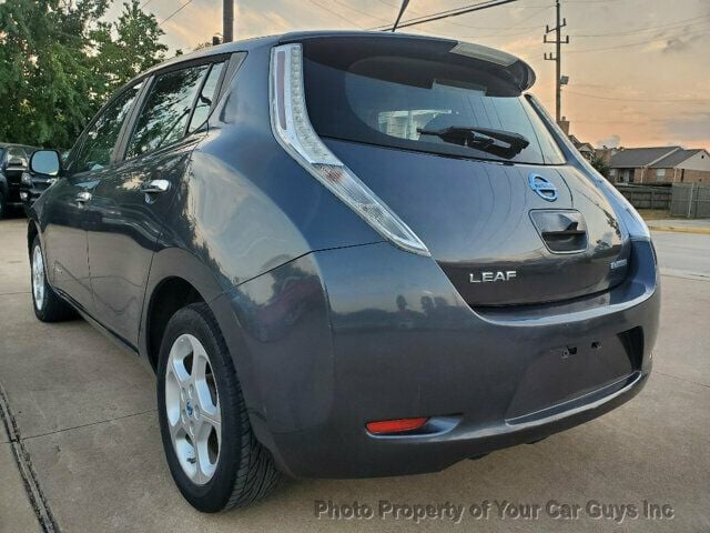 2013 Nissan Leaf - 22935652 - 17