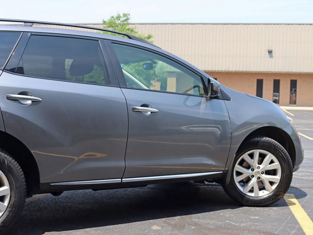 2013 Nissan Murano SV photo 4