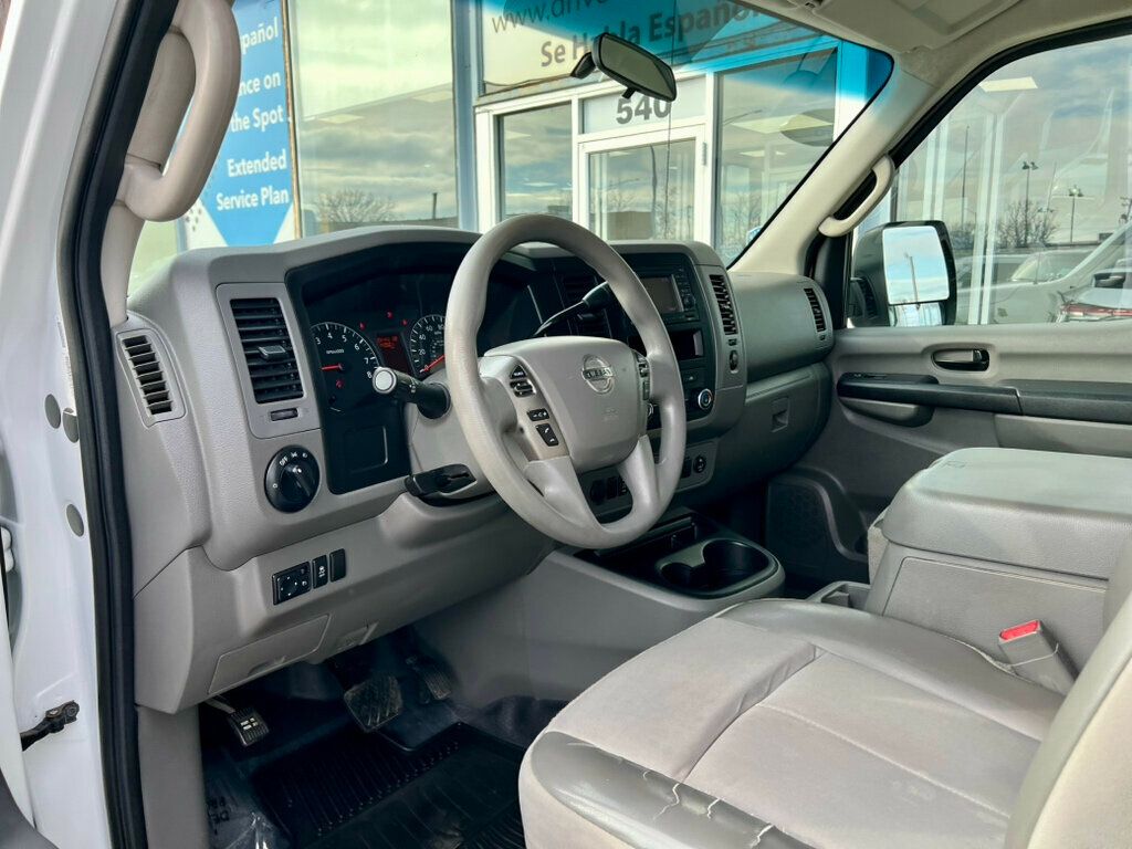 2013 Nissan NV 2500 sv - 22954304 - 11