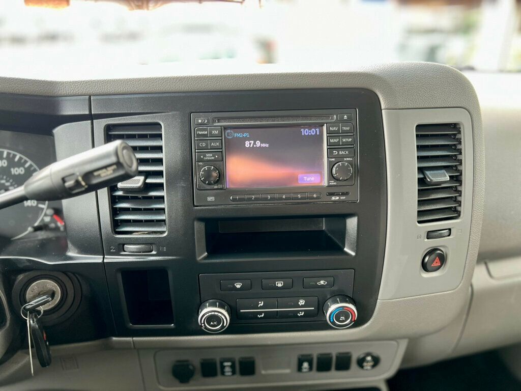 2013 Nissan NV 2500 sv - 22954304 - 16