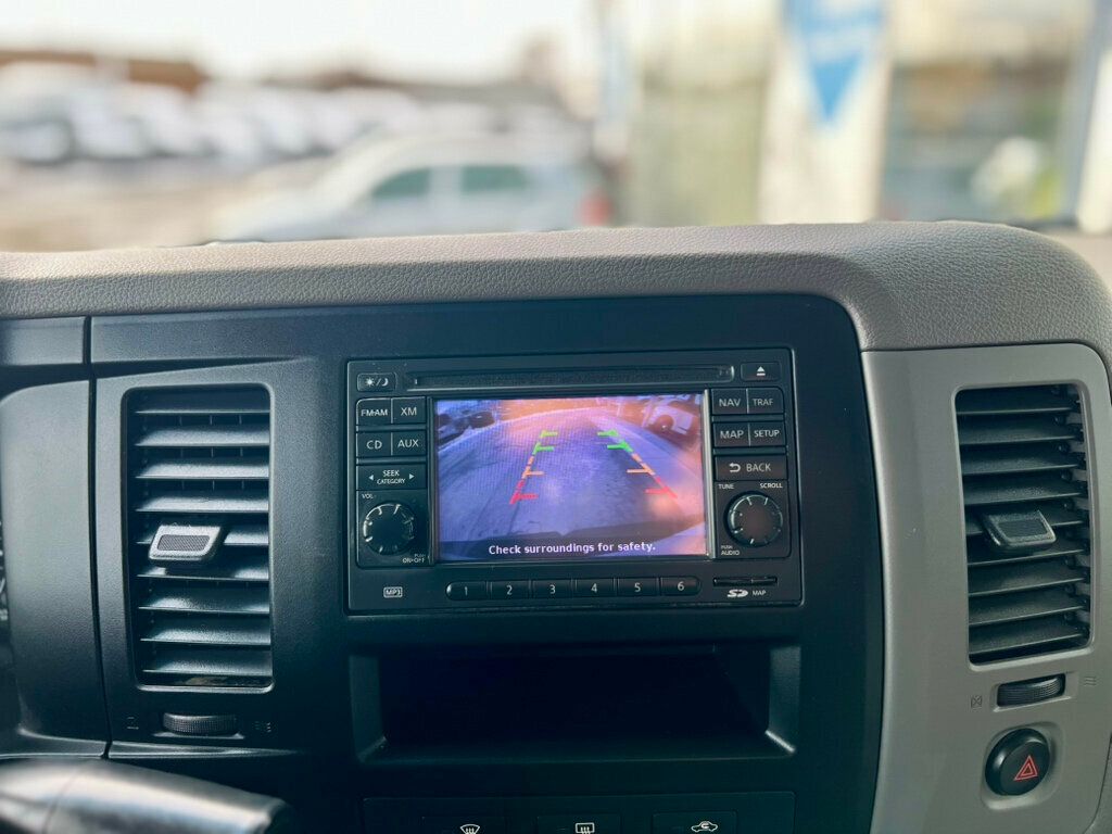 2013 Nissan NV 2500 sv - 22954304 - 17