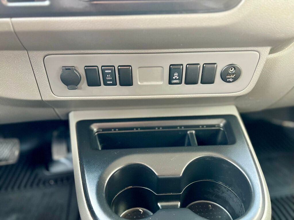 2013 Nissan NV 2500 sv - 22954304 - 18