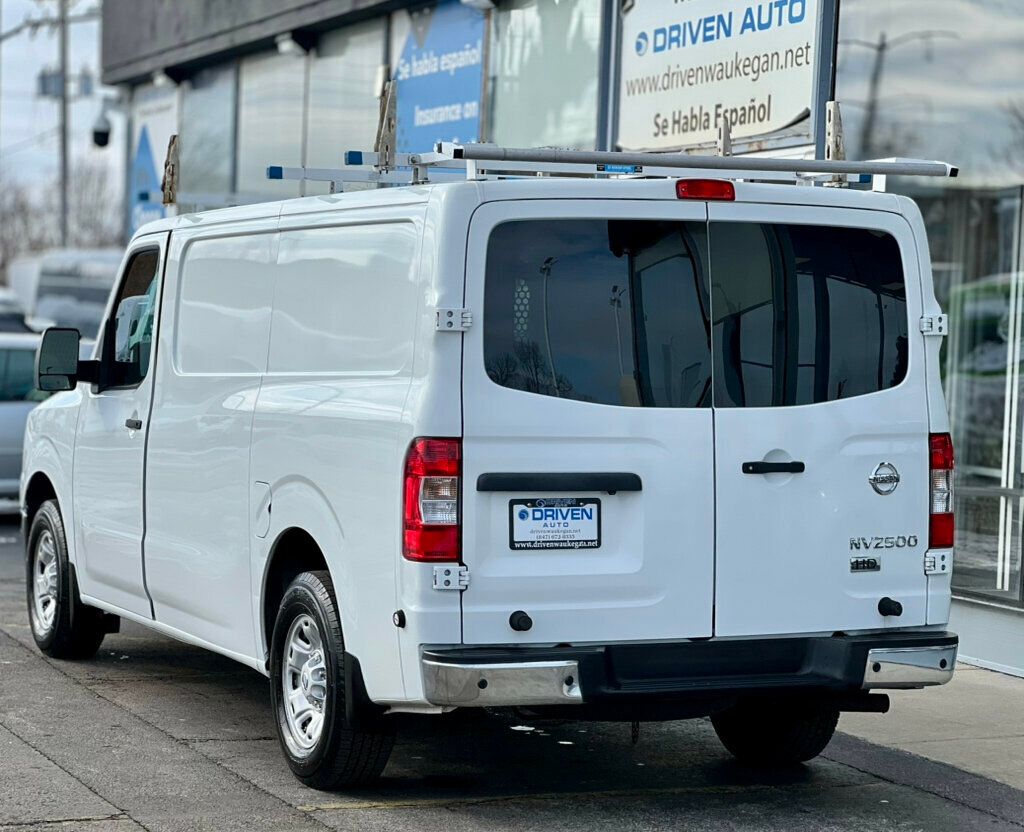 2013 Nissan NV 2500 sv - 22954304 - 25