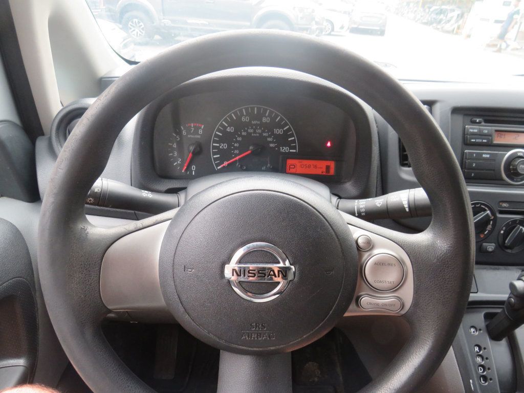 Nissan NV200 photo 9
