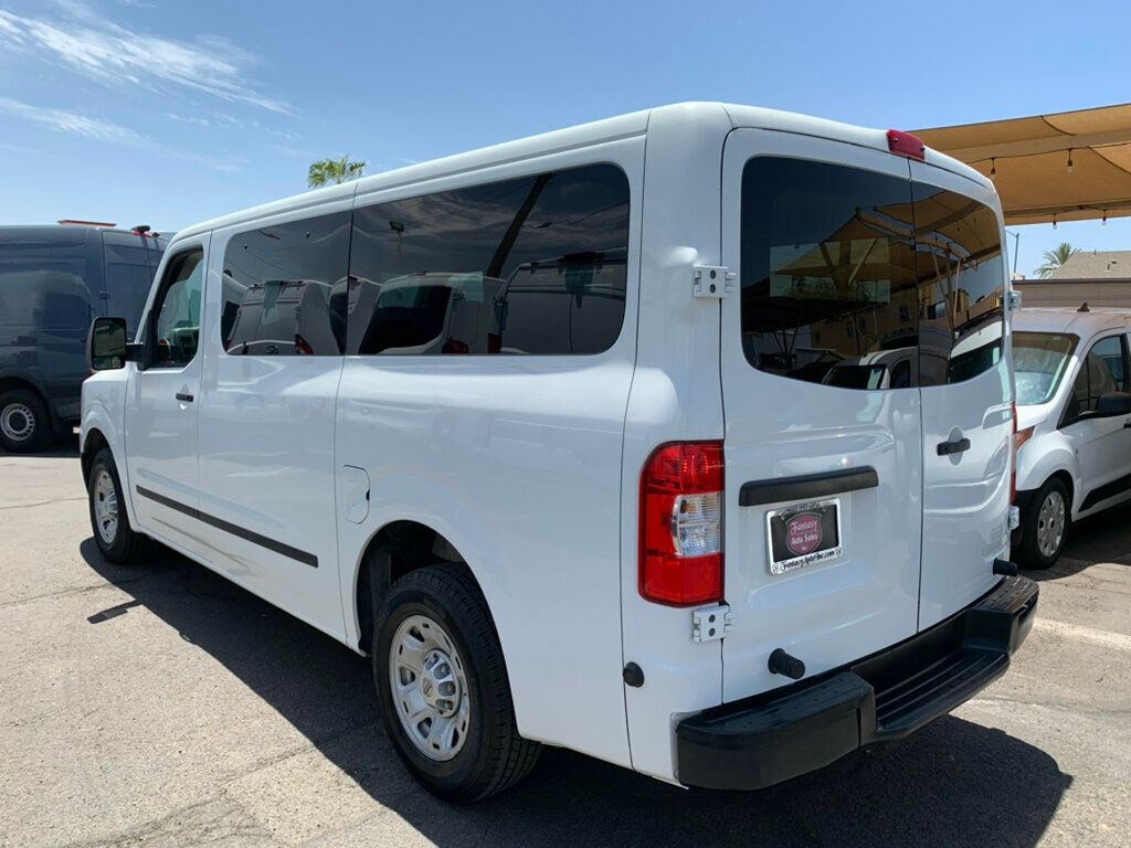 2013 Nissan NV3500 HD Passenger S 12 PASSENGER VAN - 23051284 - 16