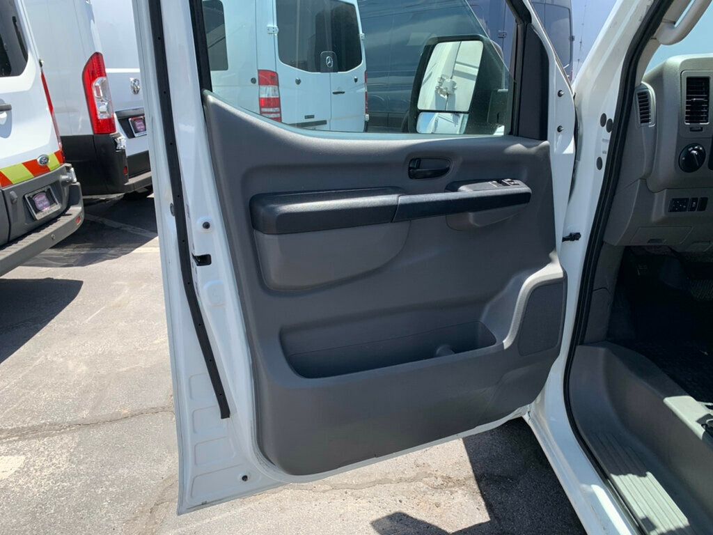 2013 Nissan NV3500 HD Passenger S 12 PASSENGER VAN - 23051284 - 26