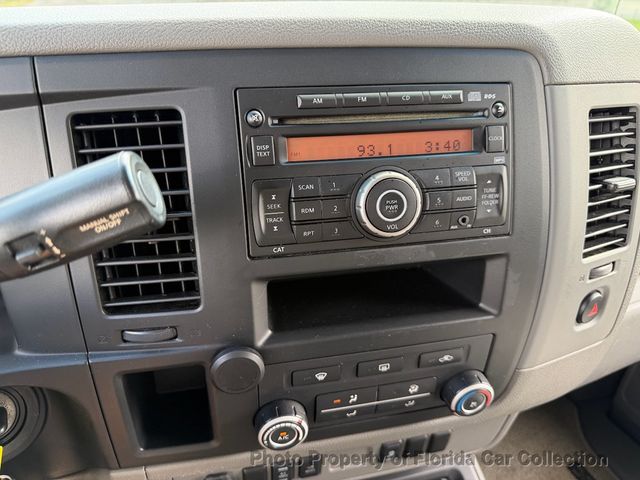 2013 Nissan NV3500 HD Passenger SV 12-Passenger Van 5.6L V8   - 22989770 - 38