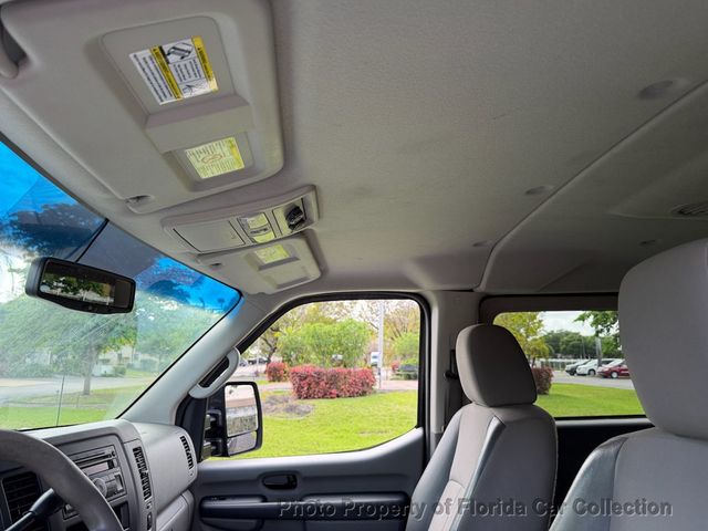 2013 Nissan NV3500 HD Passenger SV 12-Passenger Van 5.6L V8   - 22989770 - 47