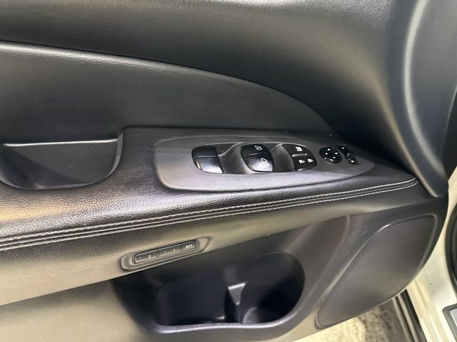 2013 Nissan Pathfinder 2WD 4dr Platinum - 22962007 - 31