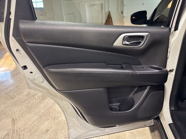 2013 Nissan Pathfinder 2WD 4dr Platinum - 22962007 - 39