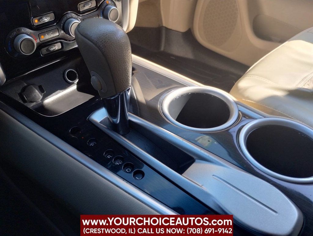 2013 Nissan Pathfinder 2WD 4dr SV - 22873274 - 32